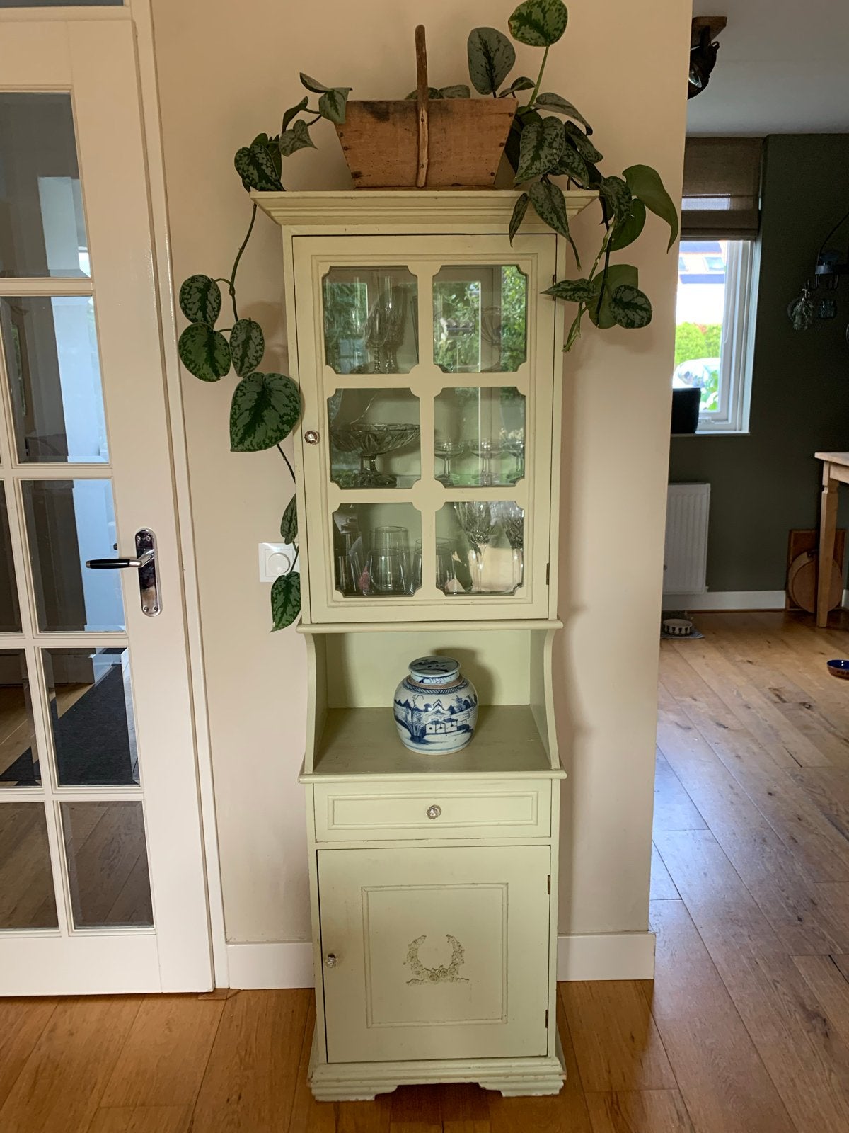 Brocante look  vitrinekast/servieskast - Crème/Lichtgroen, Ophalen