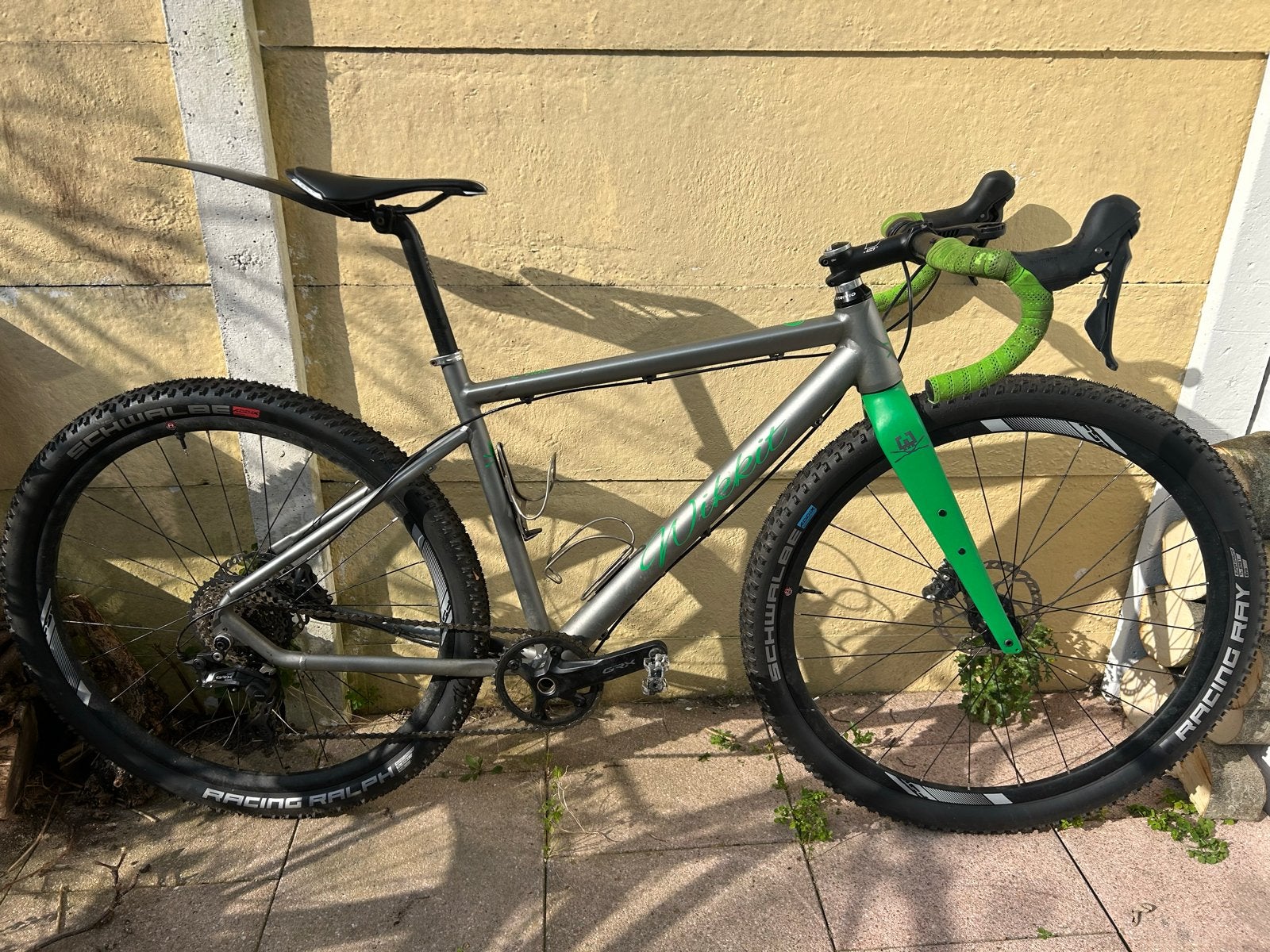 Wikkit Beachracer - L-nino: Klaar voor het strand!, Minder dan 10 versnellingen, Schijfrem, 53 tot 57 cm, Ophalen