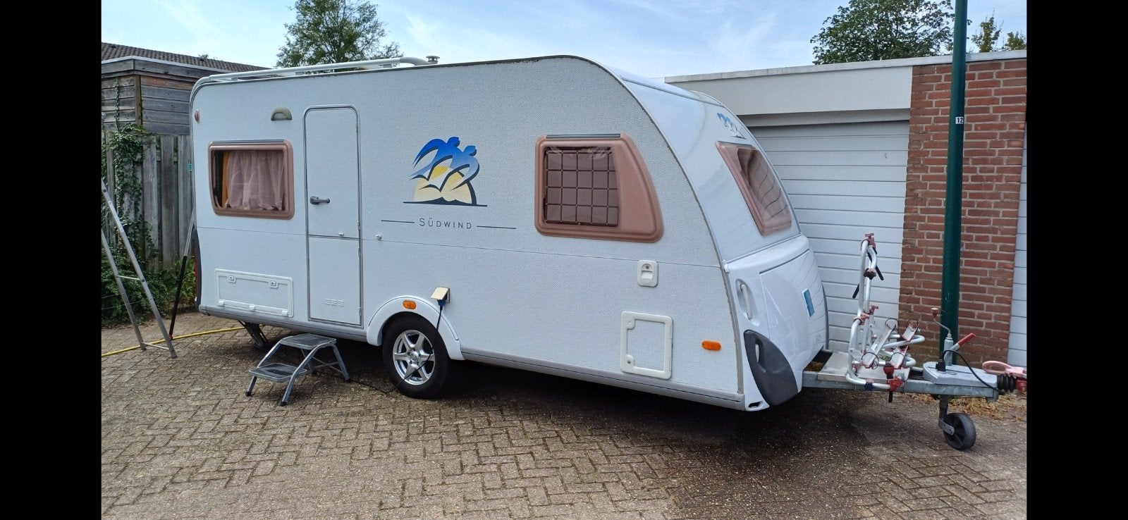 caravan knaus 450, Vast bed, Rondzit, Koelkast, Particulier