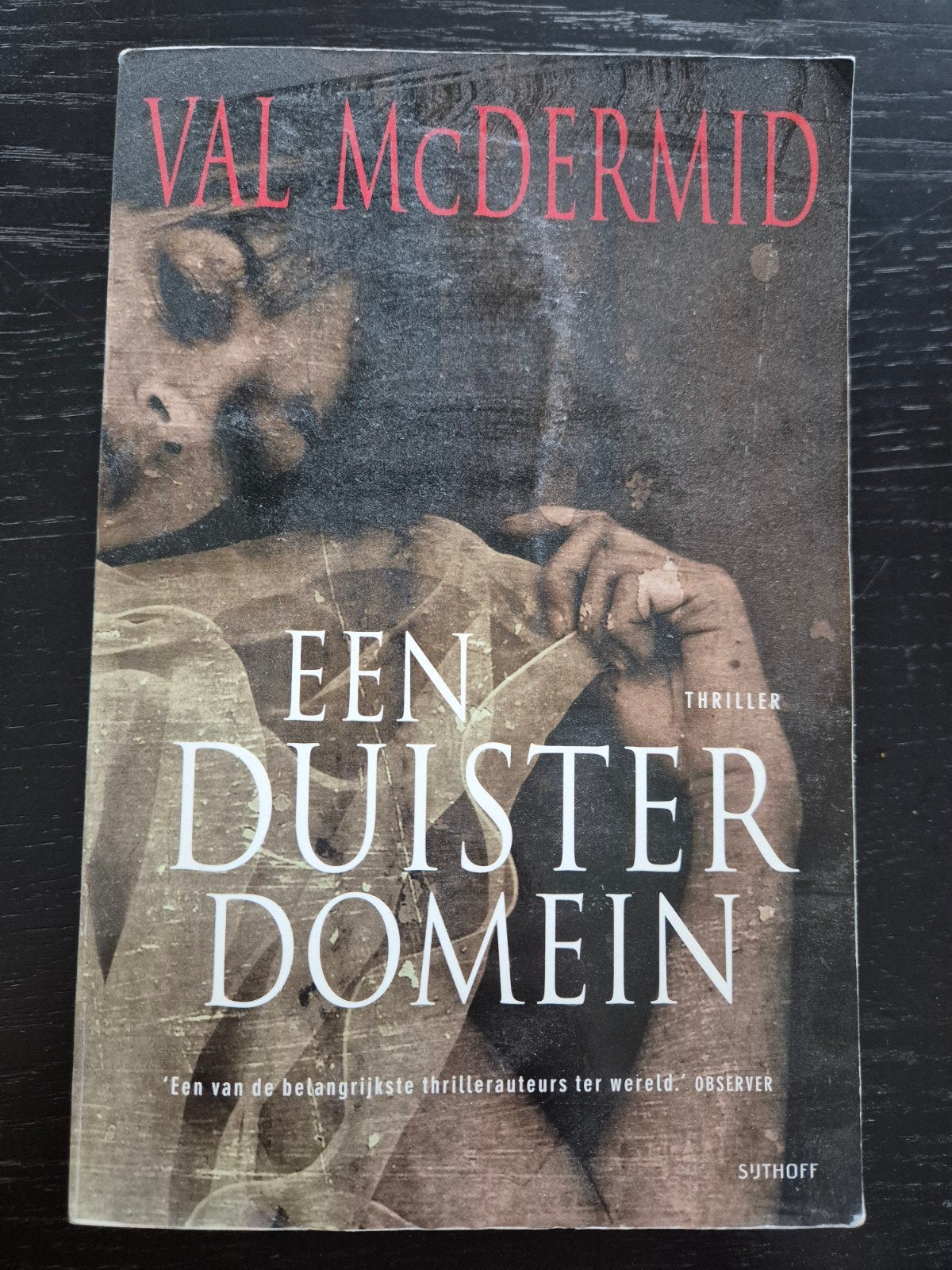 Een Duister Domein - Val McDermid (Thriller), Gelezen, Europa overig, Val McDermid, Verzenden