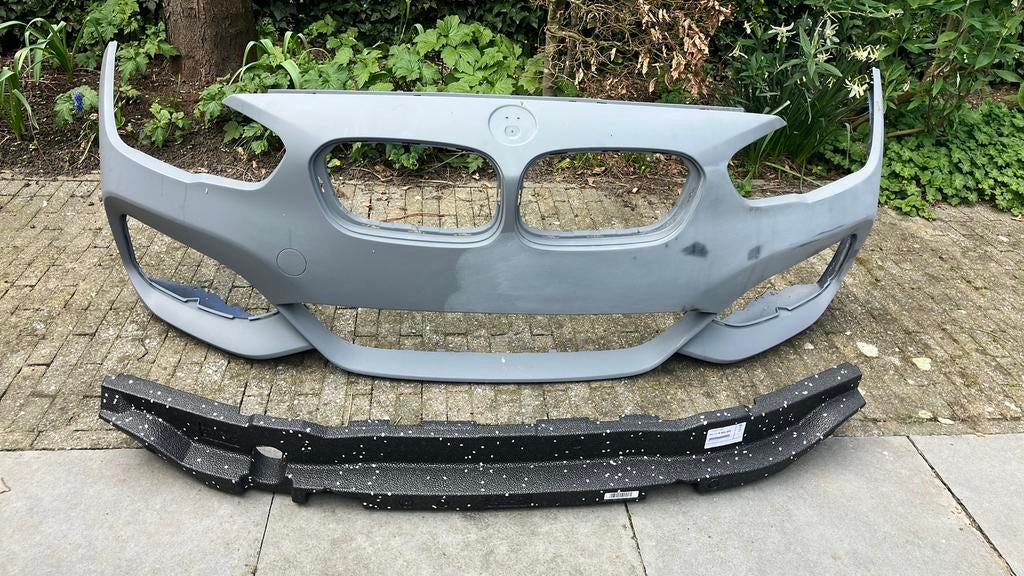 BMW M1 Serie F20/F21 Bumper Voor - Grondverf, Ophalen, Gebruikt, Voor, Bumper