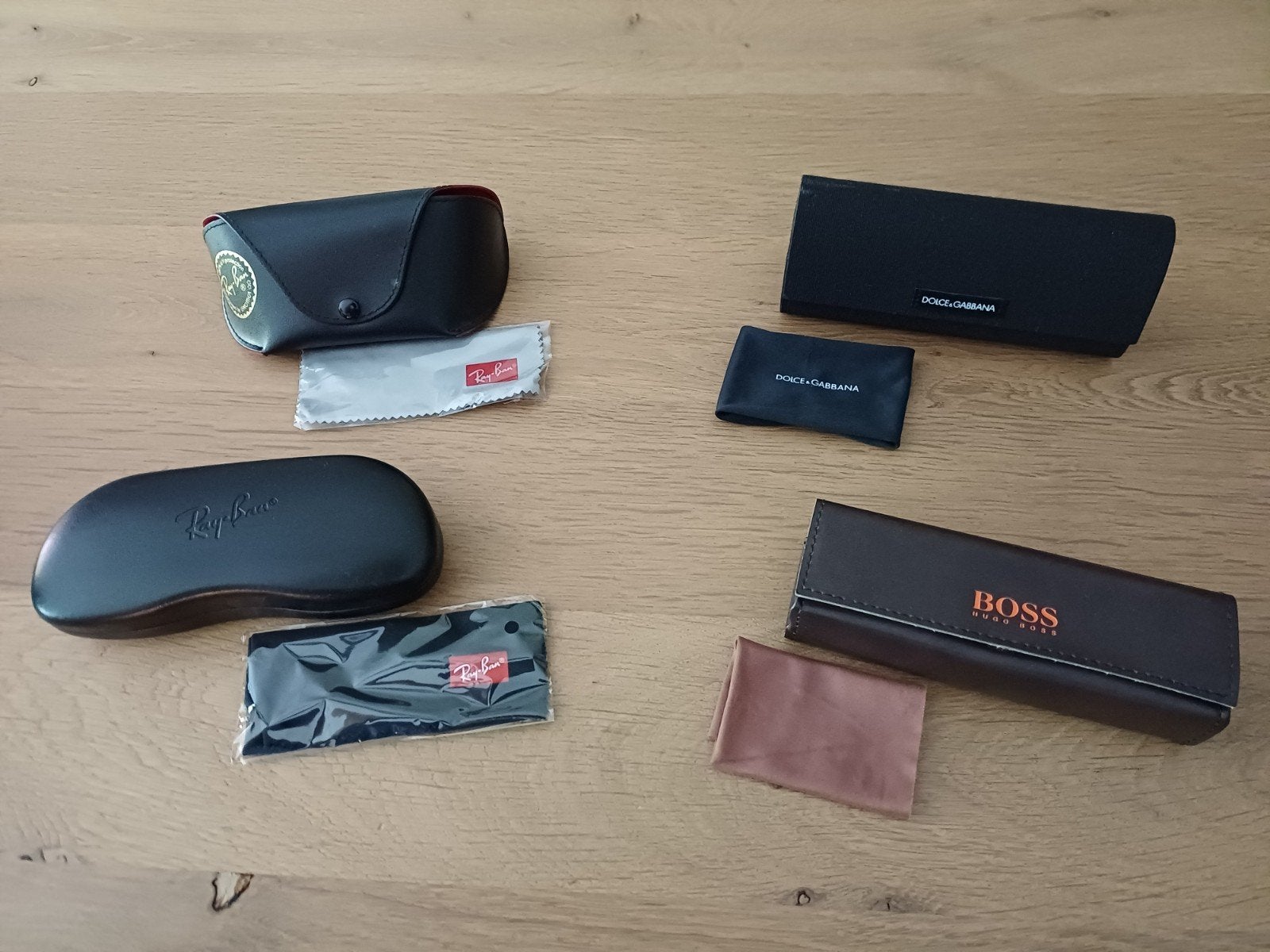 Te koop: Diverse zonnebril etui/koker oa Ray•Ban D&G, Ophalen, Zo goed als nieuw