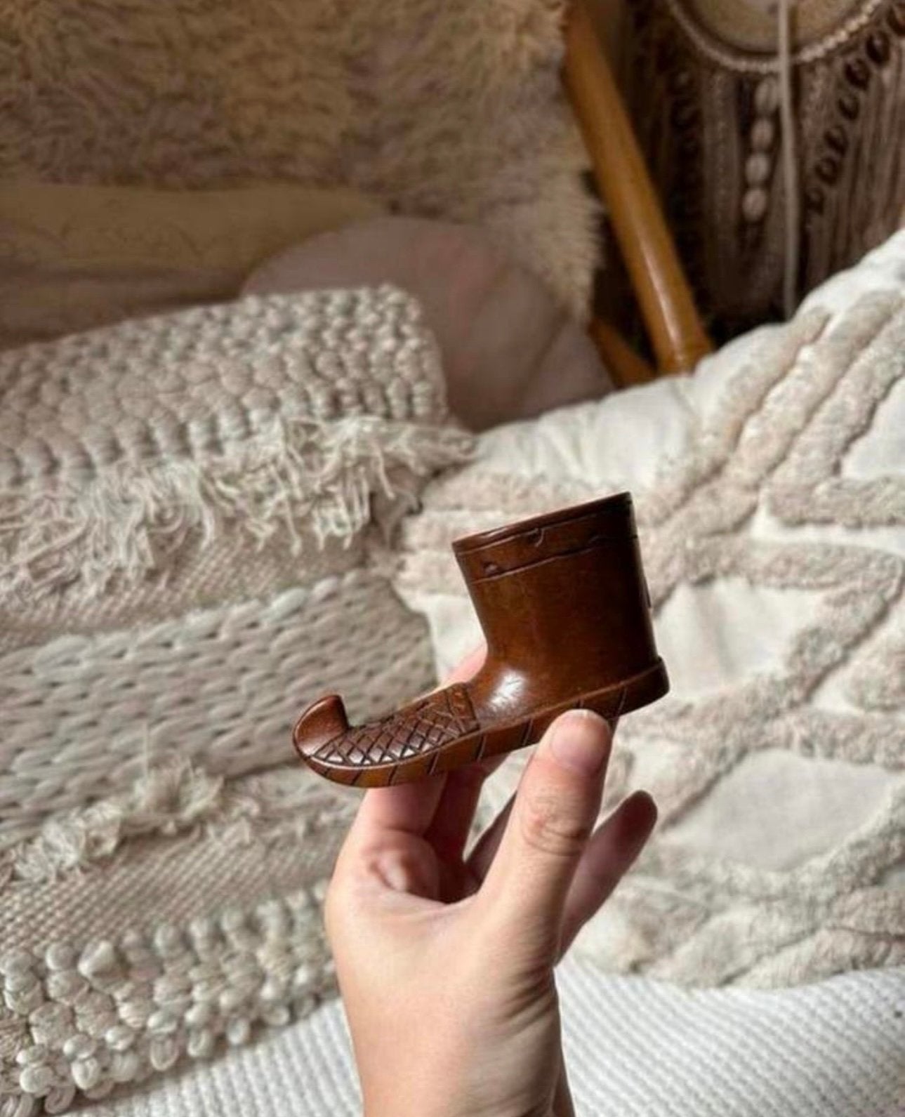 Houtsnijwerk: houten schoentje / laars uit Tunesië, Ophalen of Verzenden