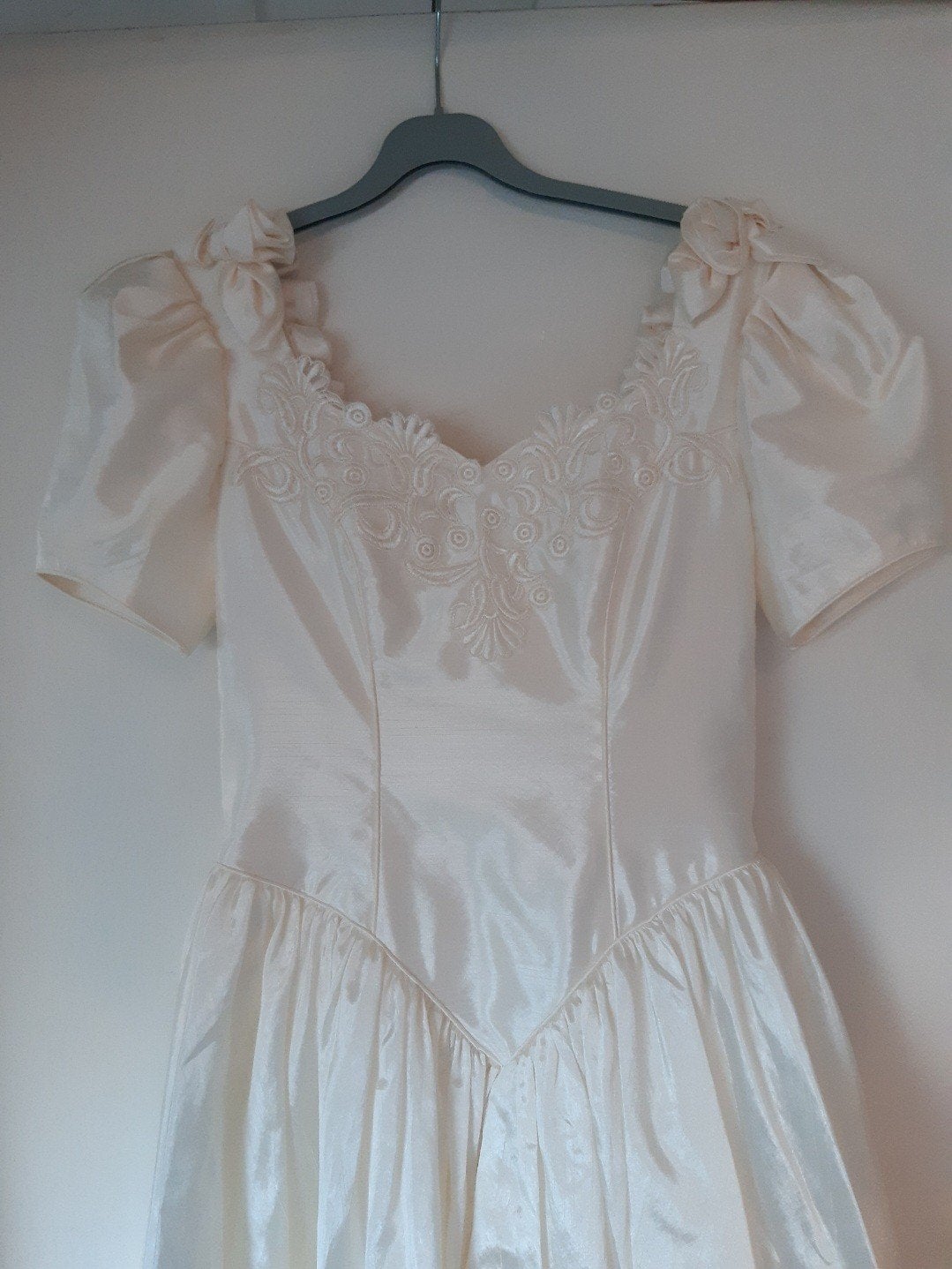 Trouwjurk bruidsjurk maat 36 met strik en roosjes, Kleding | Dames, Trouwkleding en Trouwaccessoires, Trouwjurk, Wit, Ophalen of Verzenden
