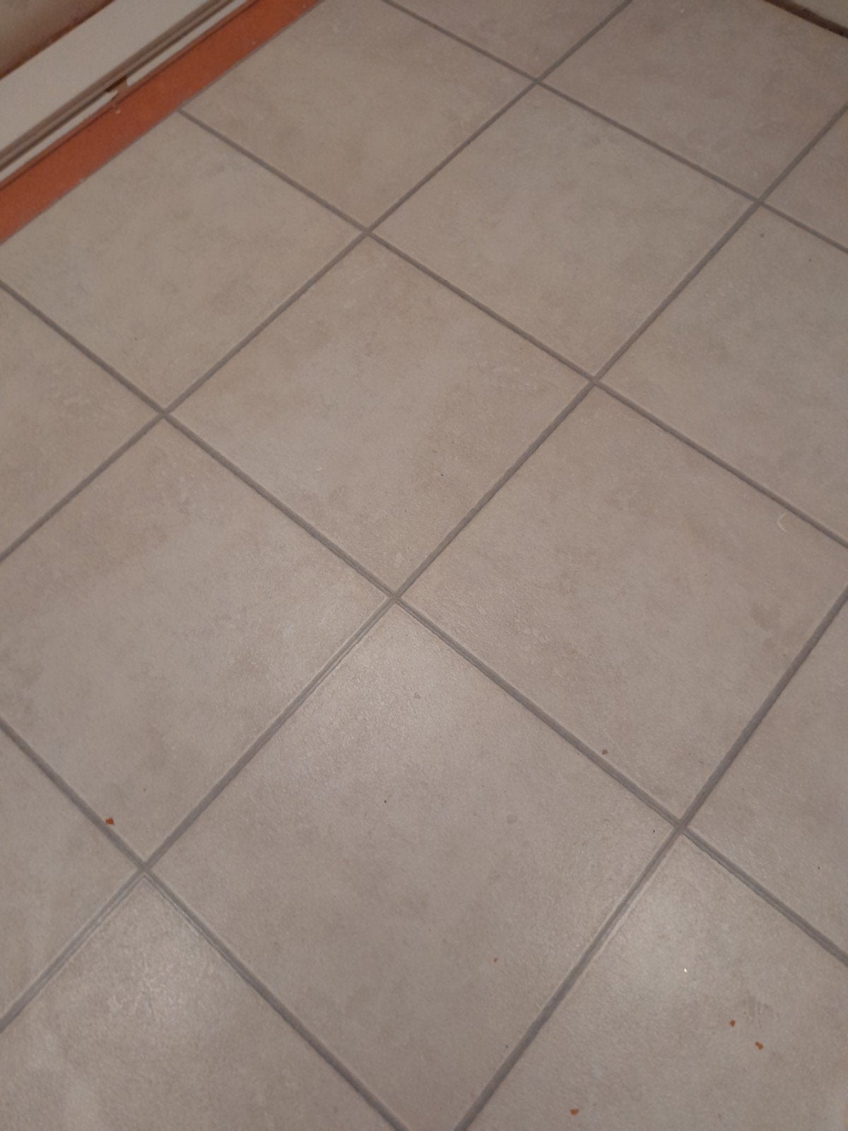 Laminaatvloer van lichte,vierkante tegels, Ophalen, Gebruikt, Beige, Laminaat
