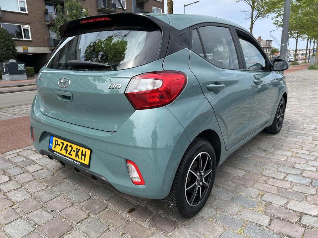 Hyundai i10 1.0 Comfort Smart Airco Navi/camera Nieuwstaat, Voorwielaandrijving, Gebruikt, 899 kg, 4 stoelen