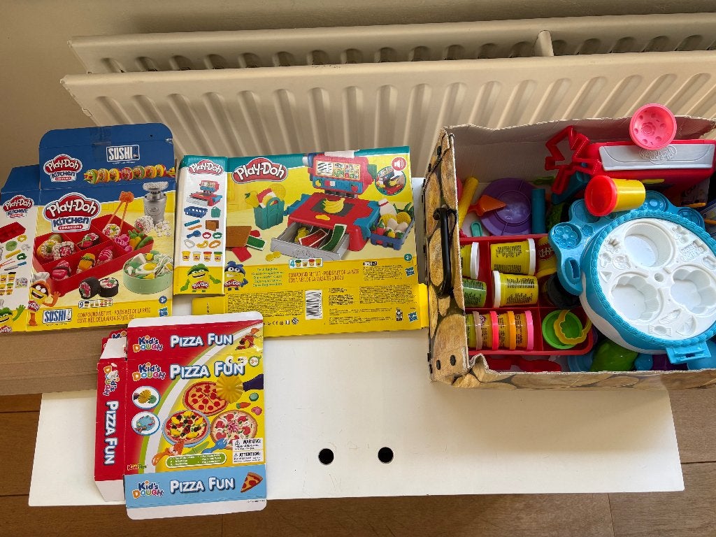Play doh sushi, pizza en winkel, Kinderen en Baby's, Speelgoed | Educatief en Creatief, Ophalen of Verzenden, Gebruikt, Knutselen