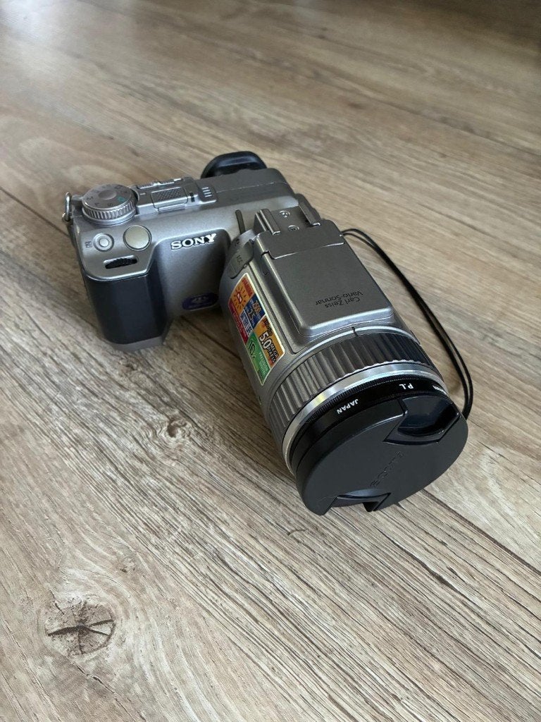 complete Sony Cybershot DSC-F707 incl. zeer veel toebehoren, Audio, Tv en Foto, Fotocamera's Digitaal, Gebruikt, Geheugenkaart