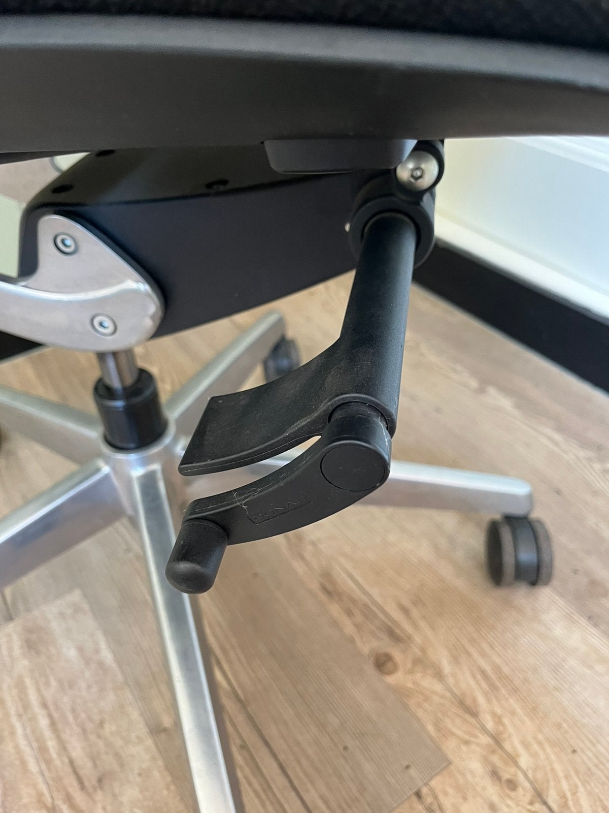 Ahrend 2020 bureaustoel – ergonomisch – aluminium onderstel, Ophalen, Gebruikt, Zwart, Bureaustoel