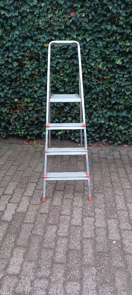 huishoudtrap 4 treden ALTREX, Doe-het-zelf en Verbouw, Ophalen, Gebruikt, Trap, Opvouwbaar of Inschuifbaar