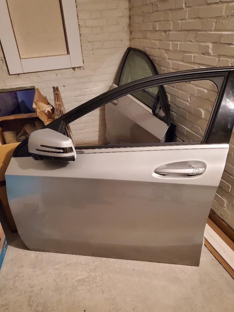 4 portieren voor een Mercedes A-Classe., Ophalen