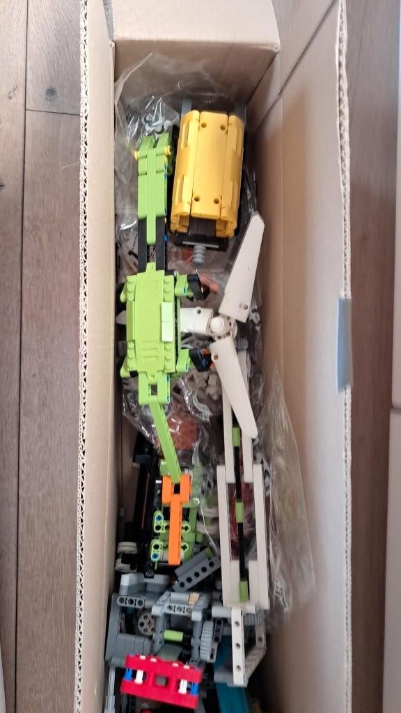 First Lego League sets Unearthed Submerged, Compleet, Lego, Ophalen of Verzenden, Zo goed als nieuw