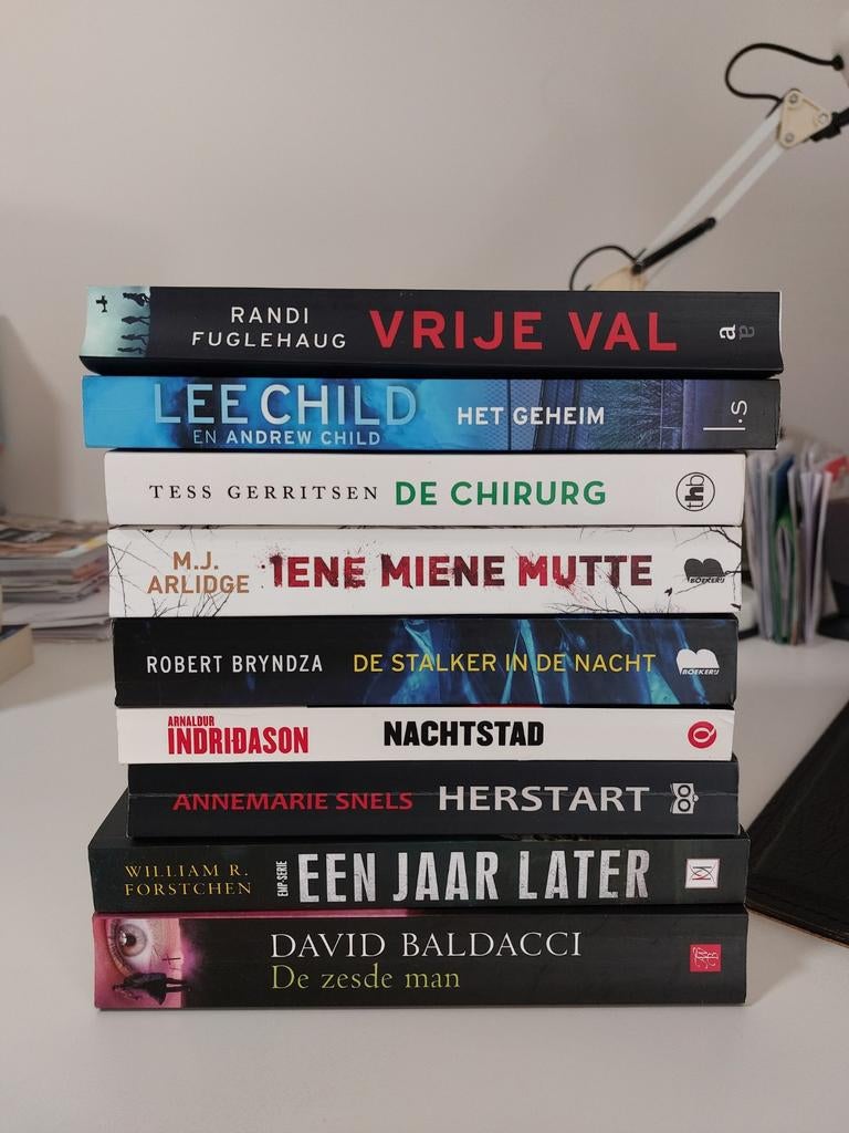 HEEL VEEL boeken te koop.  Kast opgeruimd, Boeken, Ophalen of Verzenden, Zo goed als nieuw