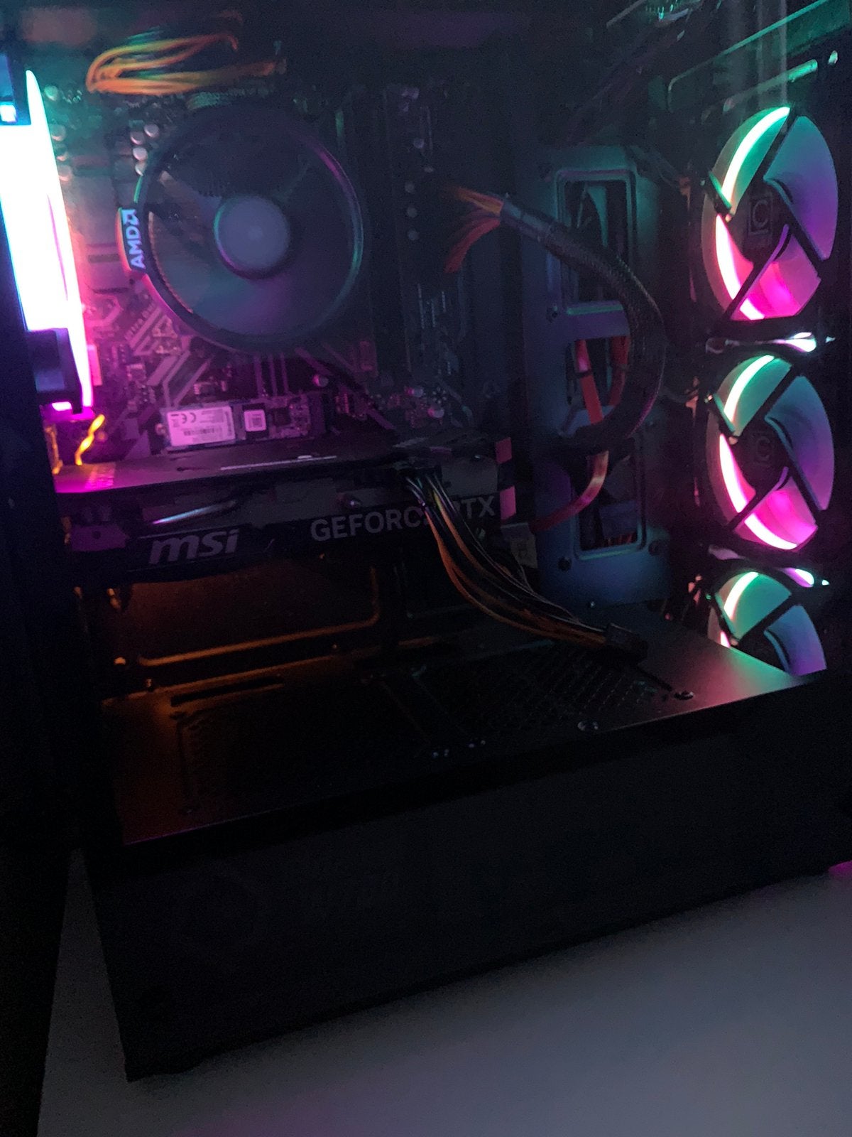 Gaming PC RTX 4060 + Ryzen 5 5600X + Monitor, Computers en Software, Desktop Pc's, Zo goed als nieuw, Gaming, HDD, 3 tot 4 Ghz