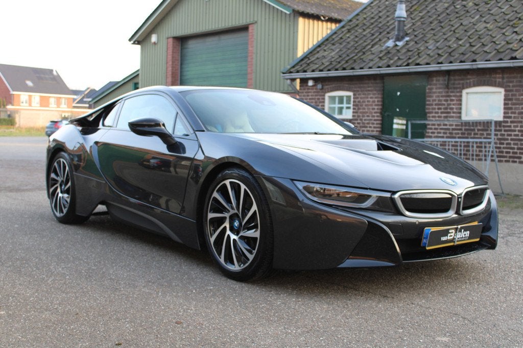 BMW i8 1.5 PHEV SOh 93.6% LEER CAMERA HEAD UP ORG NL 141000K, Auto's, BMW, Automaat, Euro 6, 48 km/l, 4 stoelen