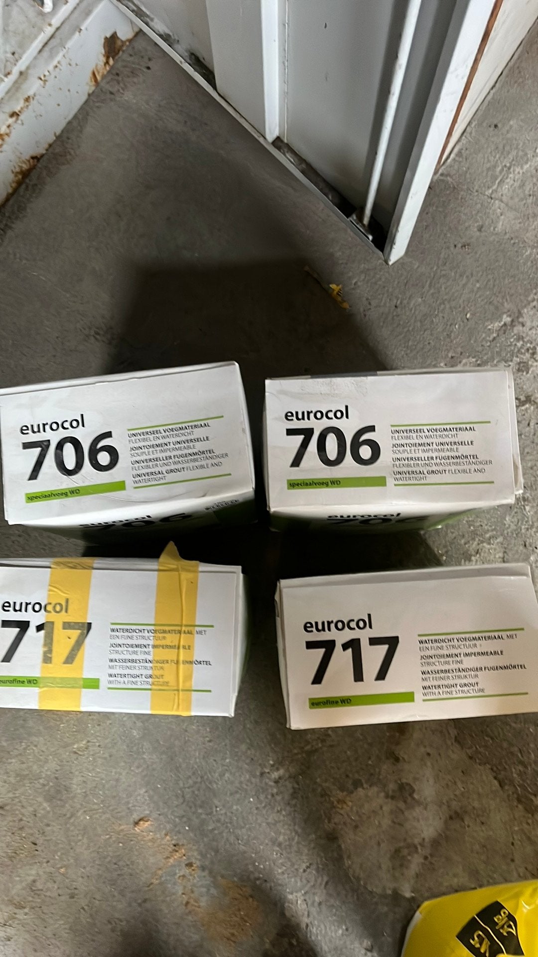 Voegmiddel, Ophalen, Zo goed als nieuw, 1 bandje