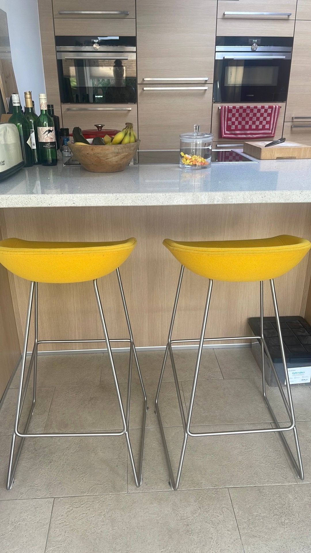 Barstoelen/krukken van designmerk: Hay, Ophalen, Gebruikt, Twee