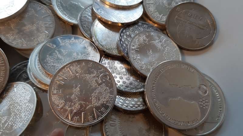 Nederland 1 kilo zilveren 5 en 10 Euromunten
