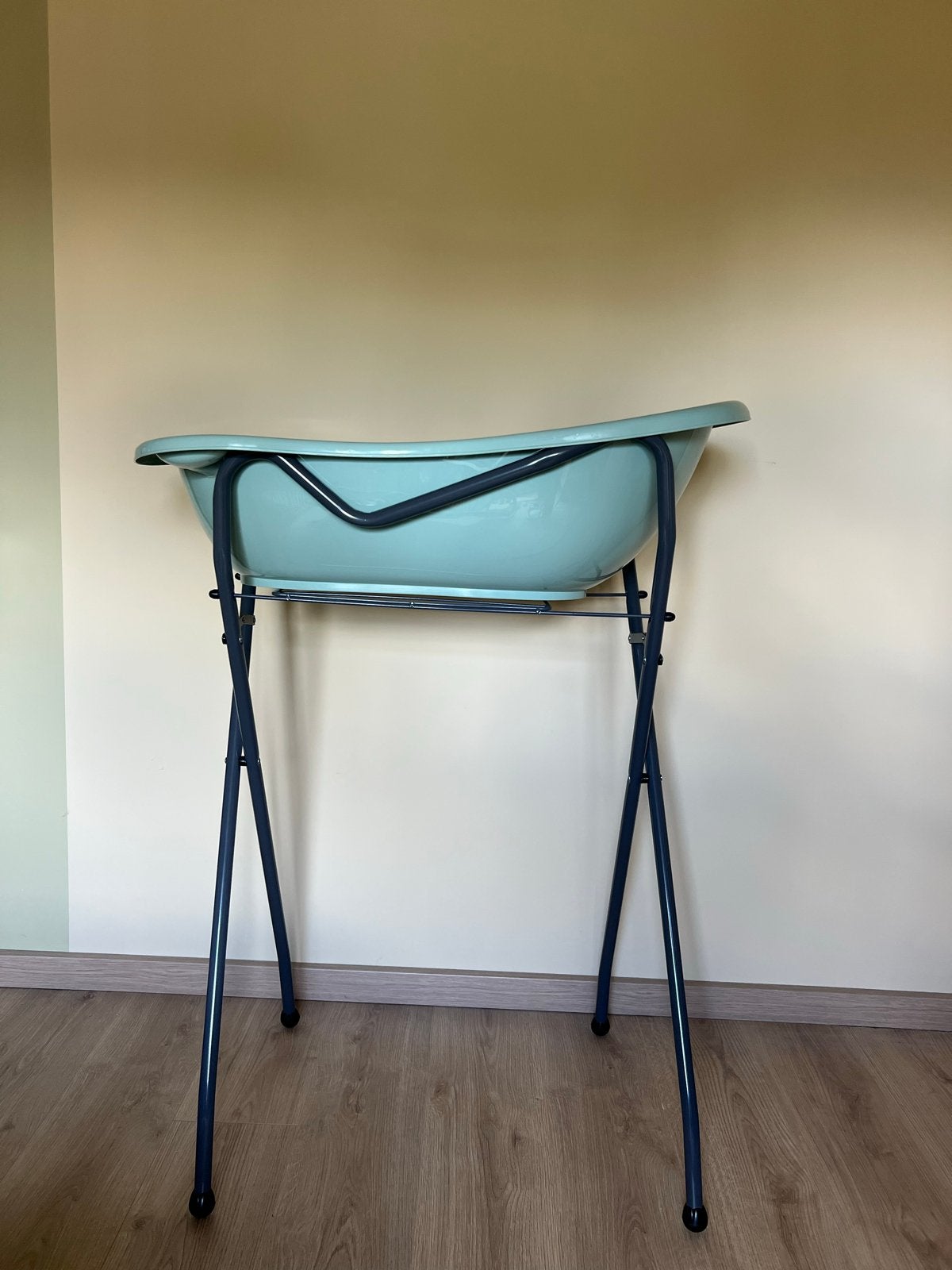 Mamaloes Stone Green badset met standaard, Kinderen en Baby's, Gebruikt, Badje, Standaard, Ophalen