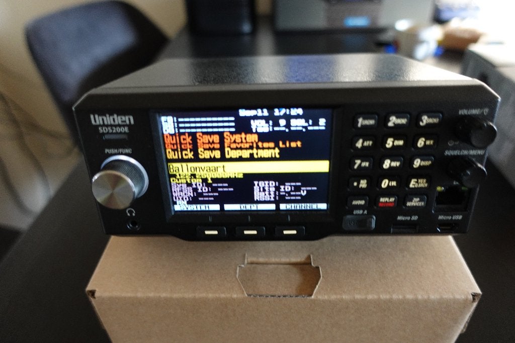 Uniden SDS 200 E, Telecommunicatie, Verzenden, Zo goed als nieuw, 500 kanalen of meer