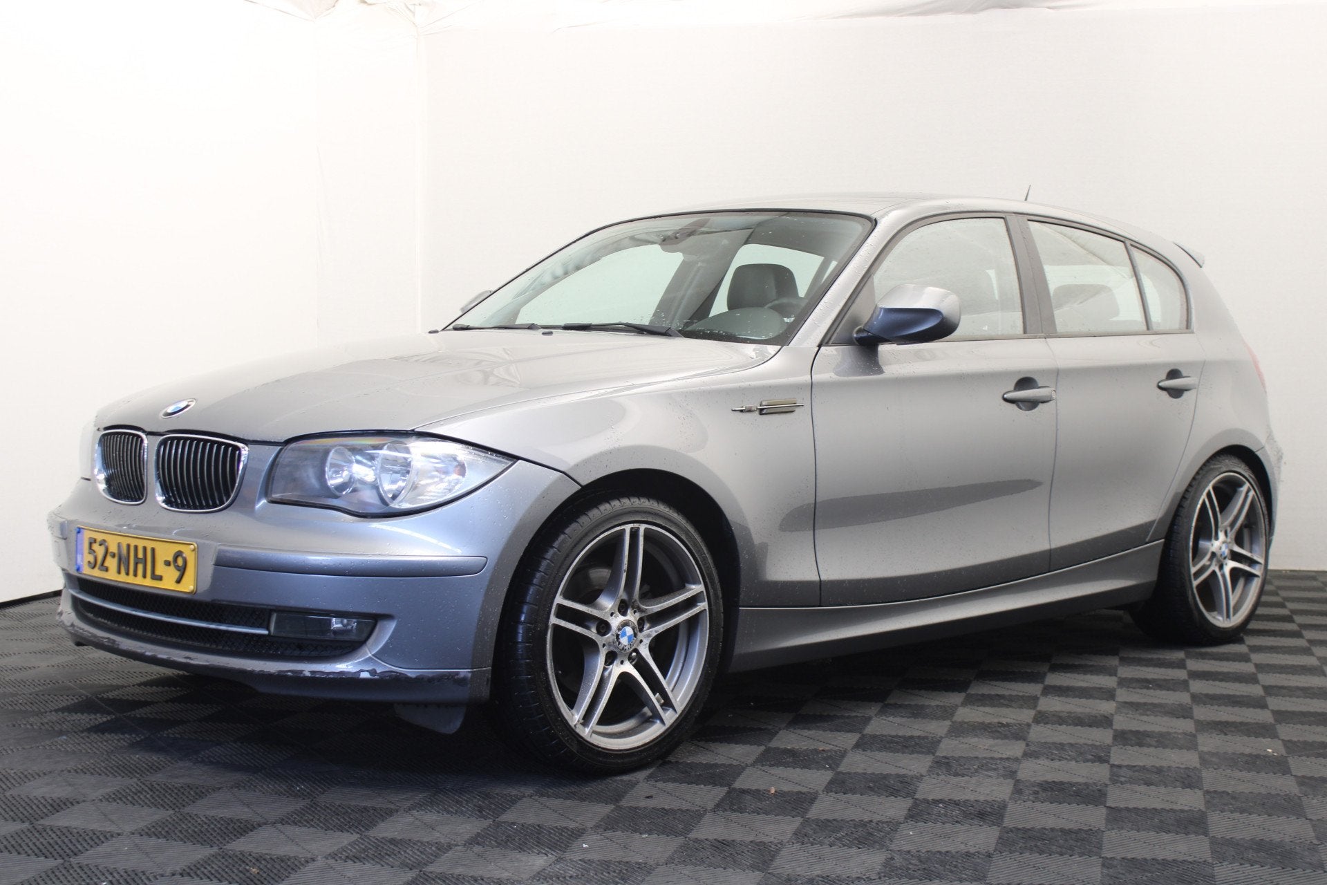 BMW 1-serie 118i Business Line ZIE TEKST! (bj 2010), Auto's, 1-Serie, Euro 5, Achterwielaandrijving, Zwart