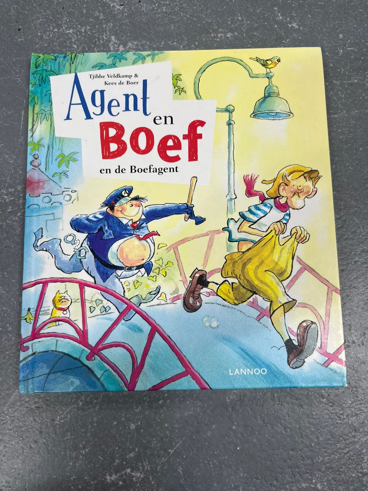 Agent en Boef 2 delen, Fictie algemeen, Jongen of Meisje, Ophalen of Verzenden, Zo goed als nieuw