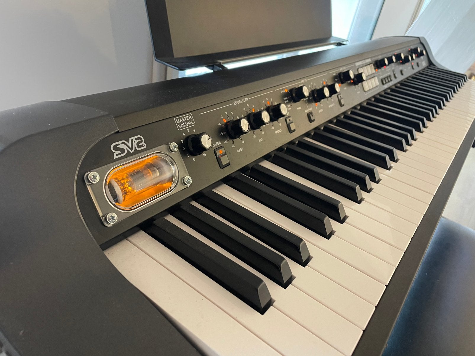 Korg sv-2 + toebehoren, Muziek en Instrumenten, Ophalen, Zo goed als nieuw, Overige aantallen, Korg