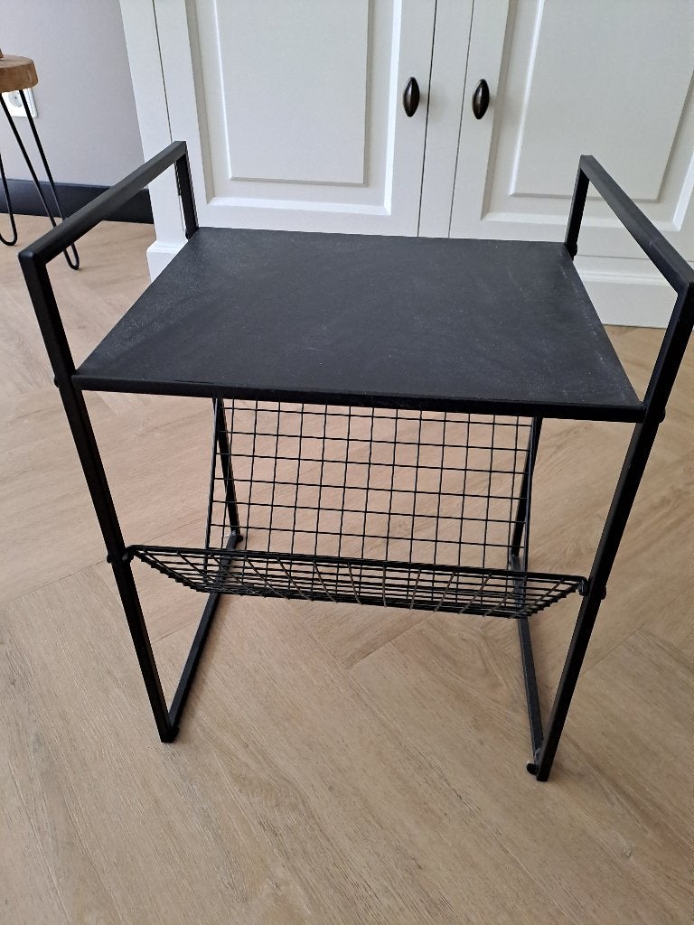 Bijzet/ lektuur tafeltje, Huis en Inrichting, Woonaccessoires | Krantenbakken en Lectuurbakken, Ophalen, Metaal, Overige stijlen
