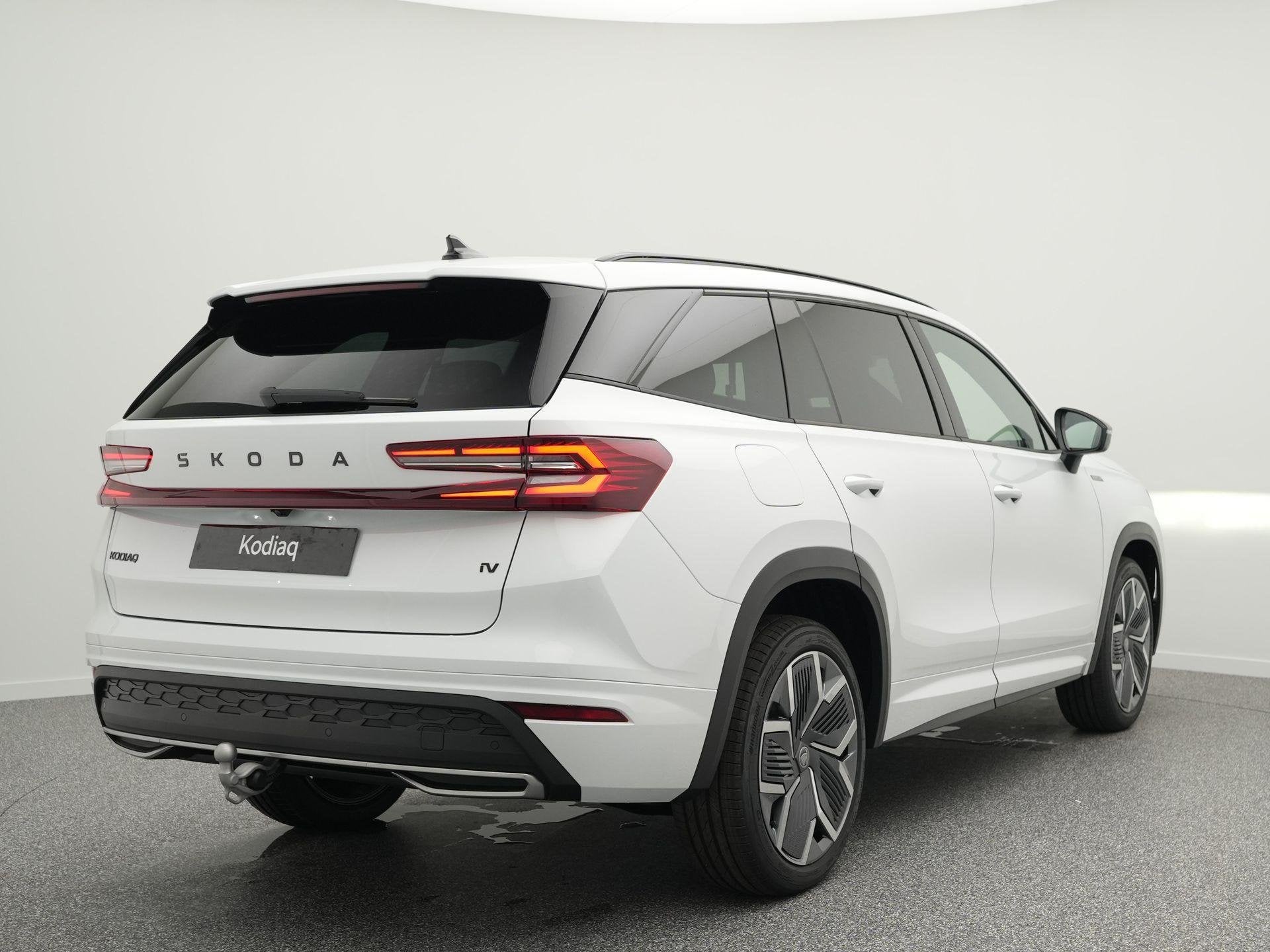 Skoda Kodiaq Sportline Business 1.5 TSI PHEV | Trekhaak | Pa, Auto's, Skoda, Startonderbreker, 1498 cc, 4 cilinders, Plug-in hybride