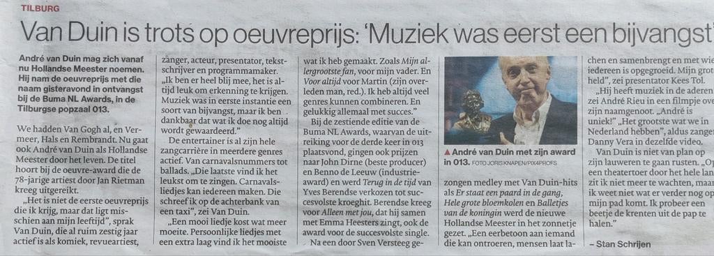André van Duin Krantenartikel trots op Oeuvreprijs, Verzamelen, Ophalen of Verzenden, 1980 tot heden, Nederland, Knipsel(s)