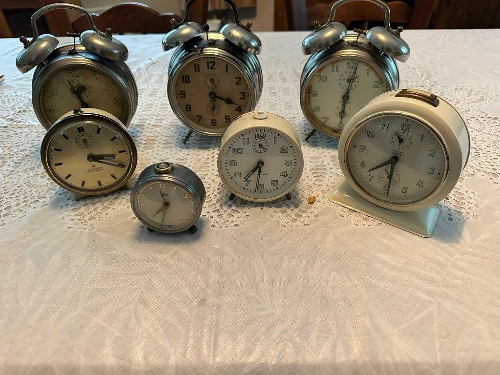 Verzameling mechanische wekkers – Junghans e.a., Ophalen