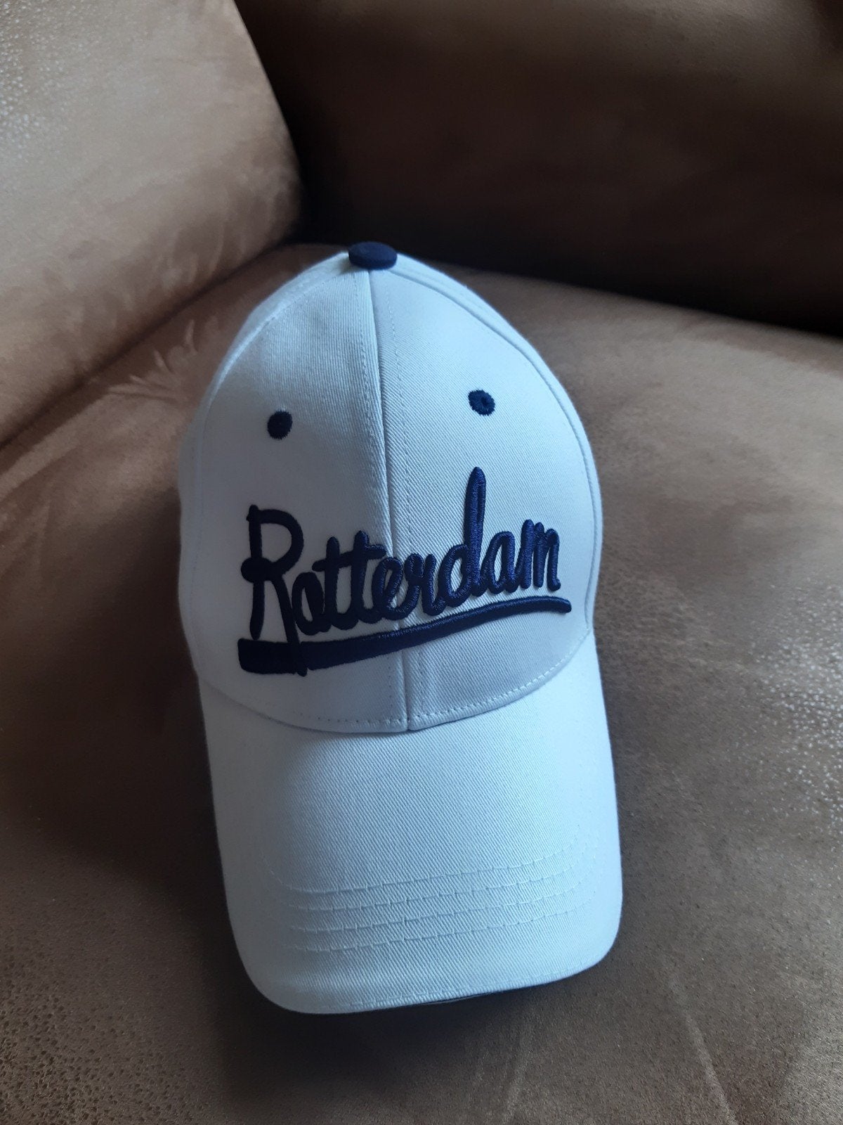 Witte pet met 'Rotterdam' opdruk, Onbekend, One size fits all, Ophalen of Verzenden, Pet