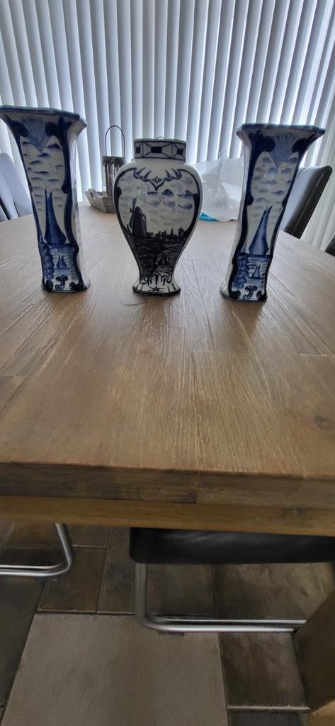 Delfst blauwe vazen, Ophalen