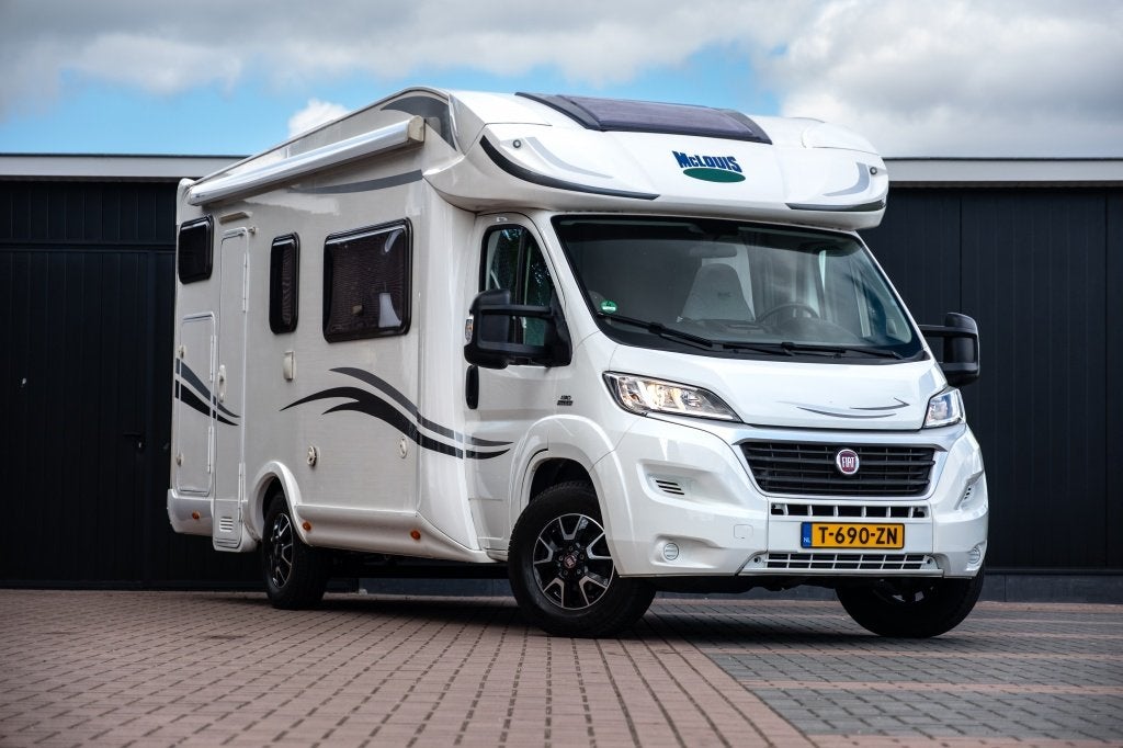 Mc Louis MC2-22 | Uniek 6 persoons + 6 gordels | Hefbed + st, Ringverwarming, Bedrijf, ABS, Elektrische ramen