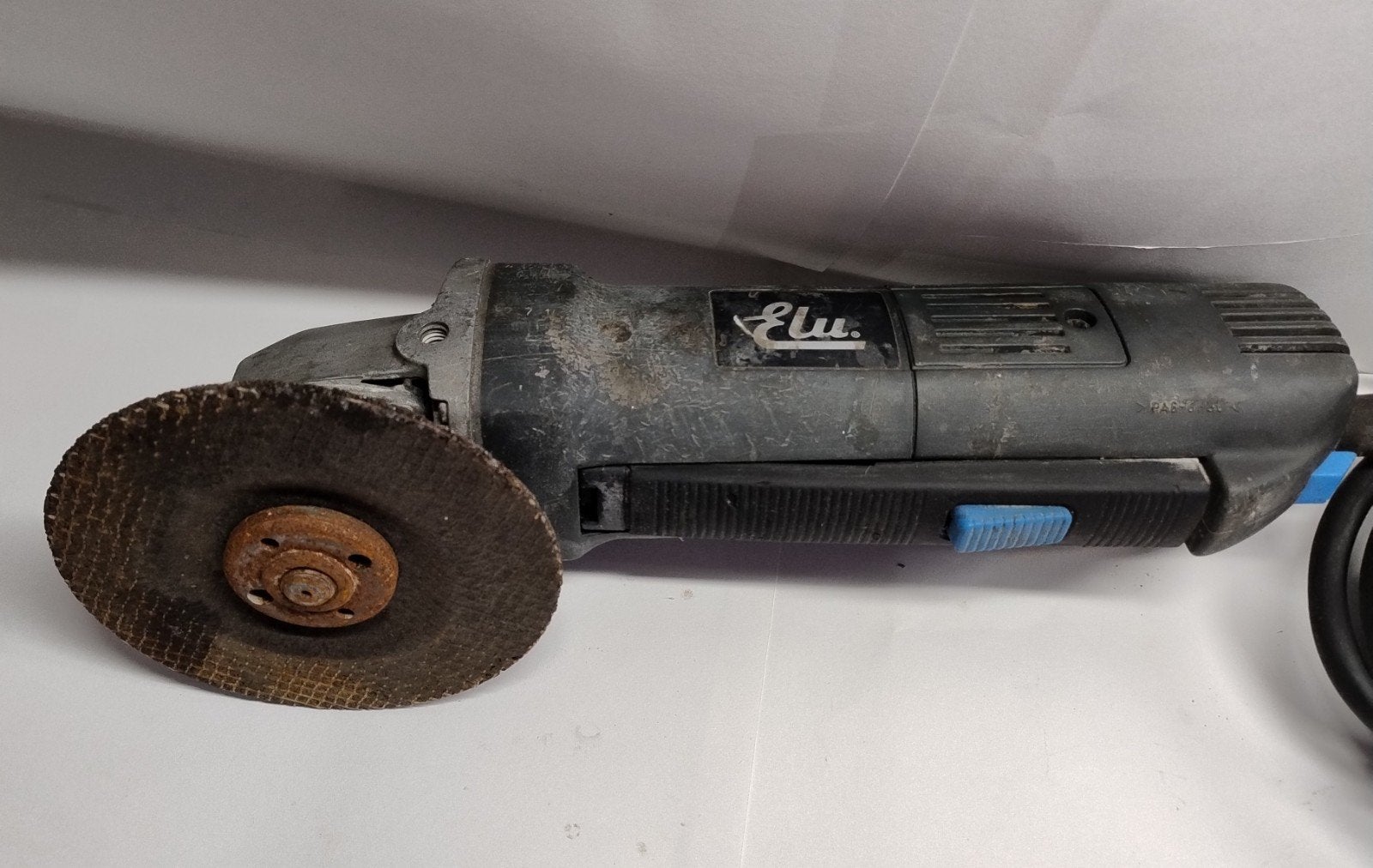 ELU Slijptol - Robuuste Haakse Handslijpmachine, Ophalen of Verzenden, Gebruikt, Haakse handslijpmachine