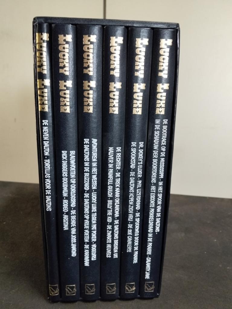 Mooie Lekturama Lucky Luke collectie box - goede staat, Boeken, Complete serie of reeks, Ophalen of Verzenden, Zo goed als nieuw