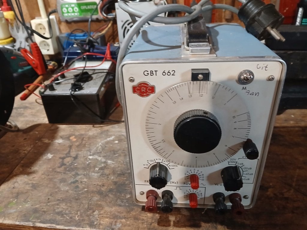GBT 262 toongenerator, Doe-het-zelf en Verbouw, Ophalen, Gebruikt, Elektriciteit