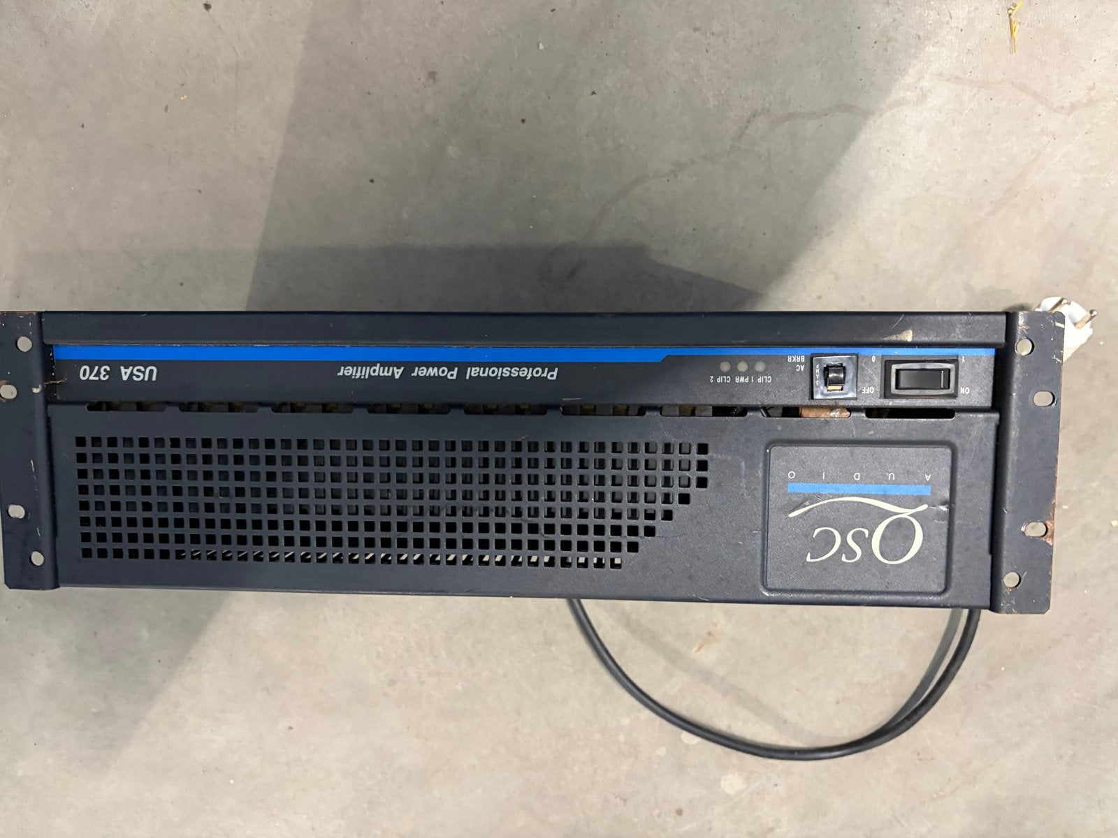 QSC USA 370 Professionele Eindversterker, Ophalen of Verzenden, Gebruikt, 10 tot 20 kanalen