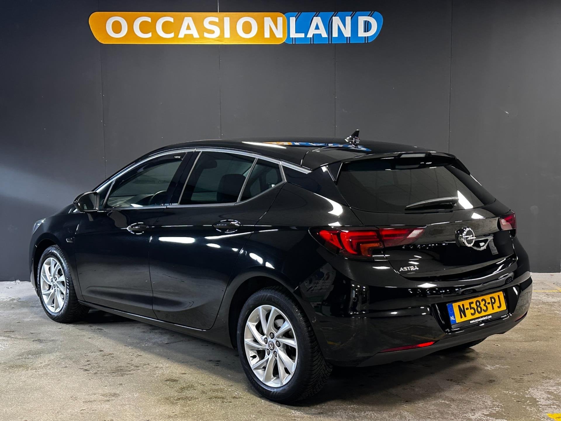 Opel Astra 1.2 Business Elegance|NAP|LED|CRUISE|STOELV|STUUR, Auto's, 1350 kg, Gebruikt, 1199 cc, Origineel Nederlands