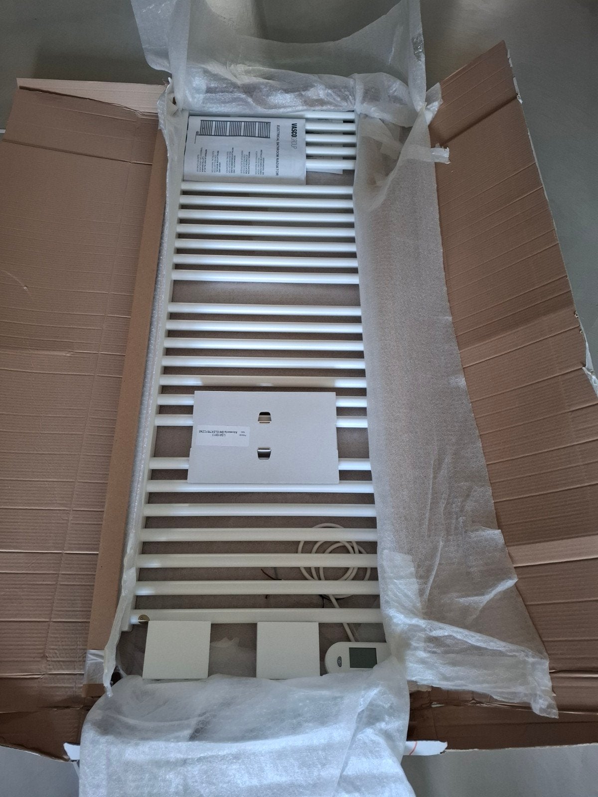 Vasco Bathline BB-EL Elektrische Designradiator, Ophalen, Radiator, Nieuw, Minder dan 60 cm