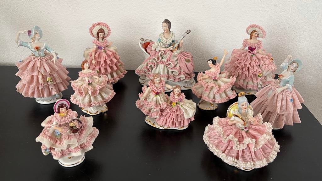 Tien Dresden porseleinen beeldjes, Antiek en Kunst, Antiek | Porselein, Ophalen of Verzenden