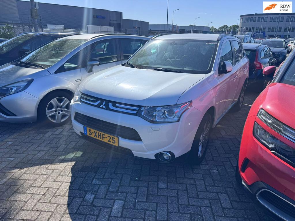 Mitsubishi Outlander 2.0 Intense+, 15 km/l, 4 cilinders, 150 pk, 7 stoelen