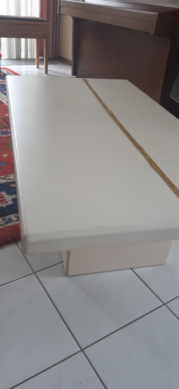 Lage tafel wit( stevige plank op onderstel), Ophalen, 50 tot 100 cm, Rechthoekig, Minder dan 50 cm