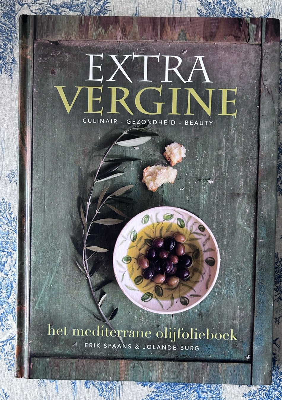 Het Mediterrane Olijfolieboek - Erik Spaans & Jolande Burg, Voorgerechten en Soepen, Ophalen of Verzenden, Zo goed als nieuw, Europa