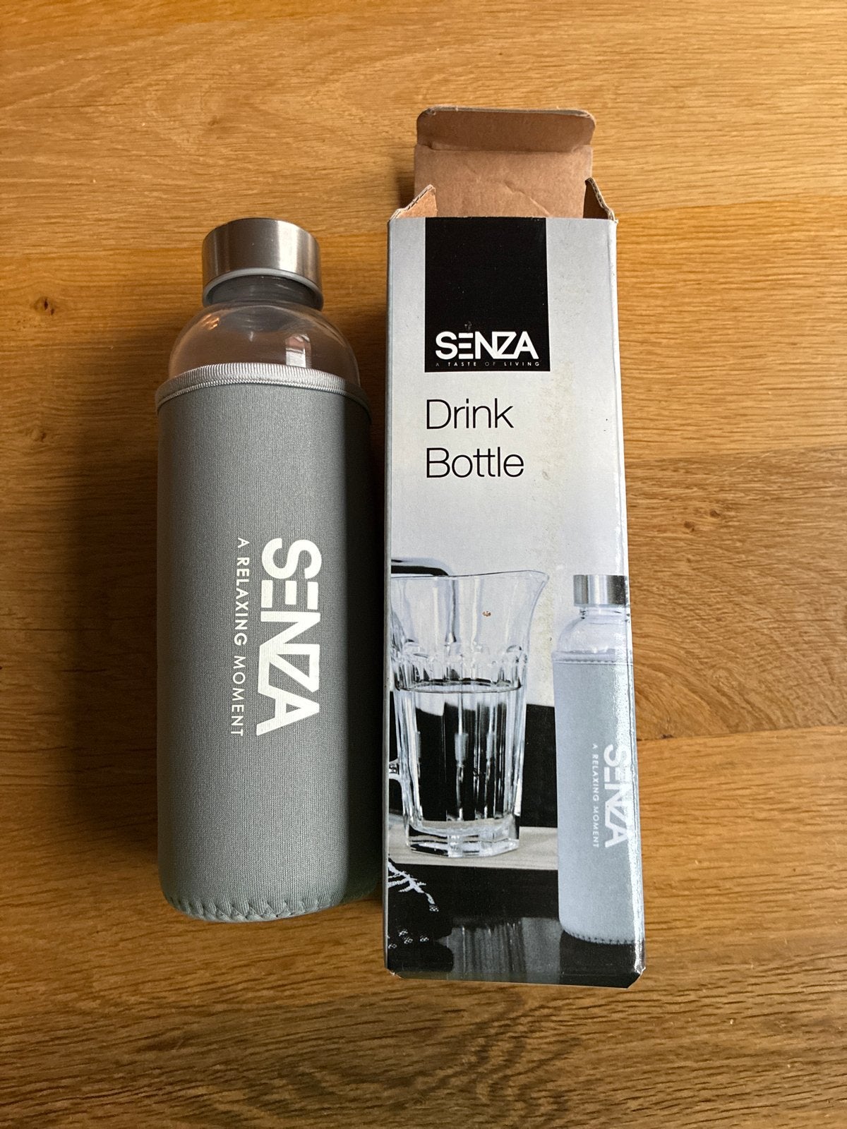 Senza Drink Bottle - Glazen drinkfles met hoes, Nieuw, Ophalen of Verzenden, Grijs, Overige merken