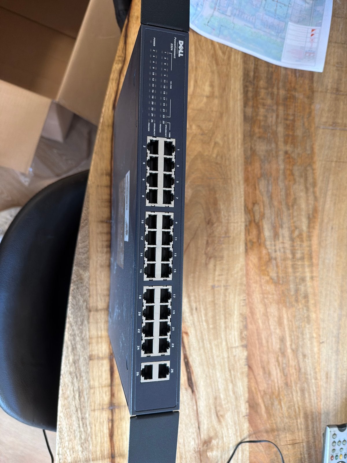 Dell PowerConnect 2324 24-poorts Ethernet Switch, Computers en Software, Netwerk switches, Ophalen, Gebruikt