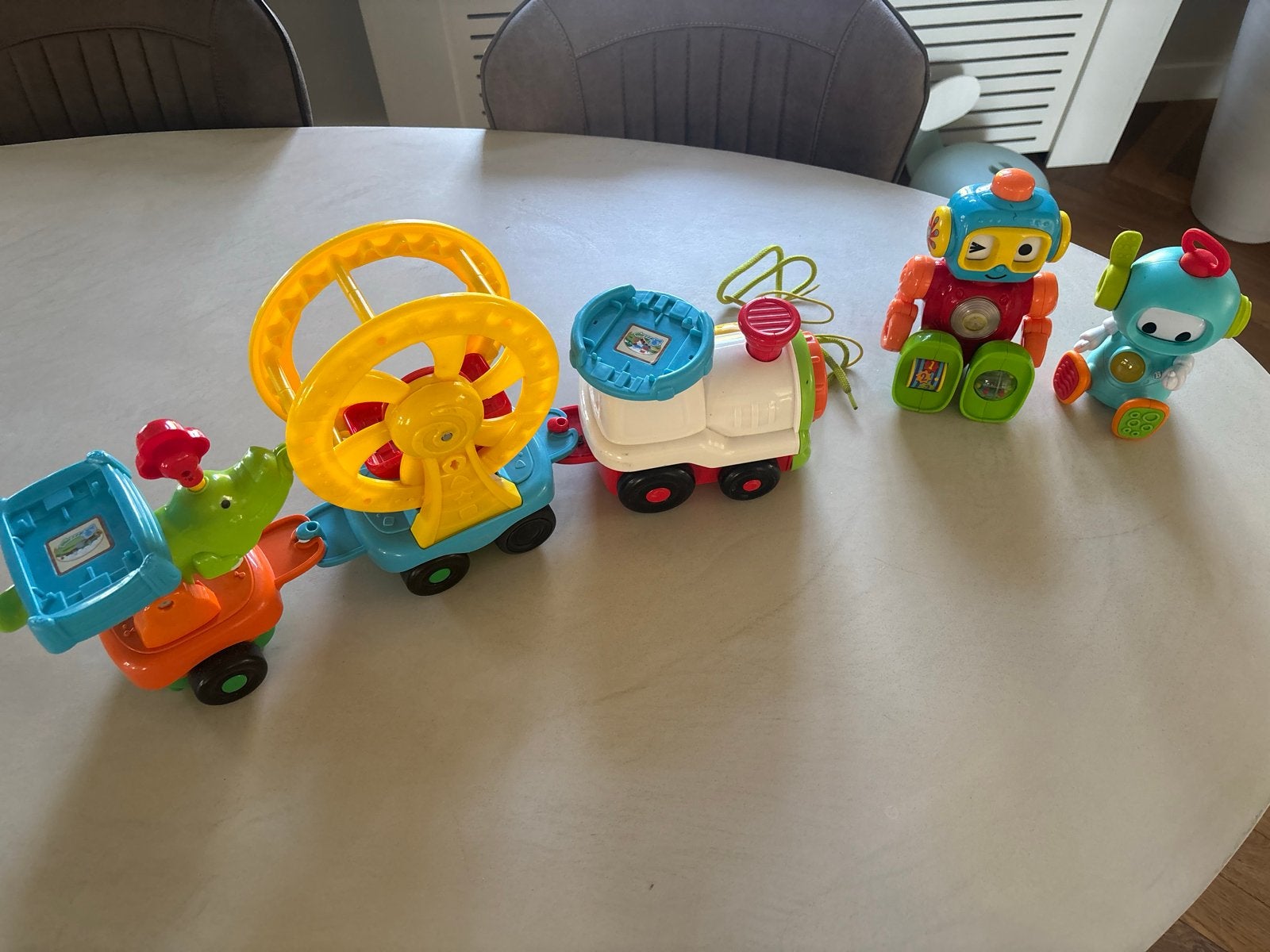 VTech Toet Toet Auto's Trein en Robots Speelset, Ophalen of Verzenden, Gebruikt, Auto, Met licht