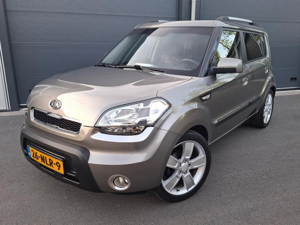 Kia Soul 1.6 X-ecutive 5DRS 2010 Grijs, Auto's, Voorwielaandrijving, 1145 kg, 4 cilinders, 49 €/maand