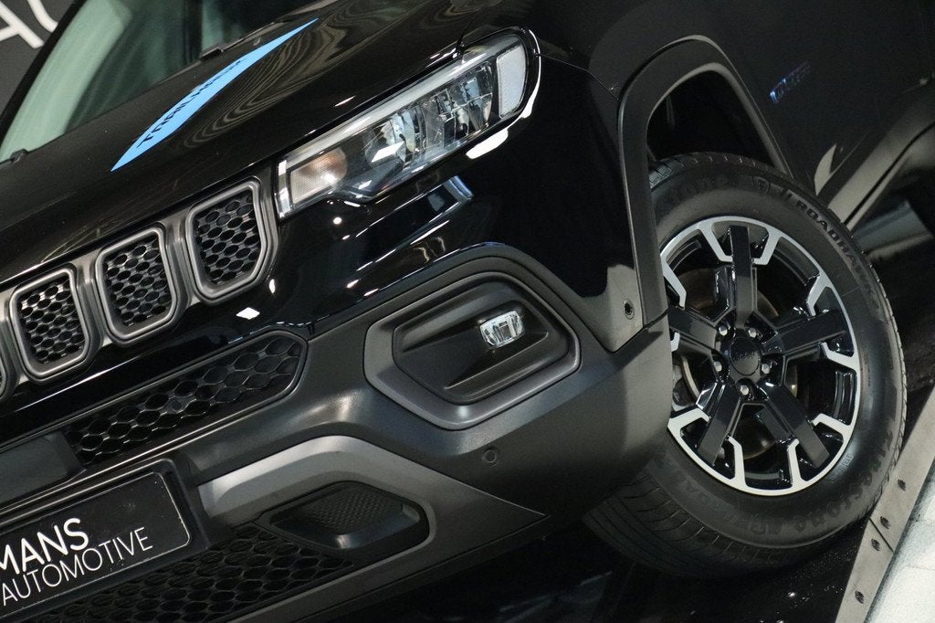 Jeep Compass 4xe 240 Plug-in Hybrid Electric Trailhawk / ACC, Auto's, Automaat, Zwart, 4 cilinders, Zwart