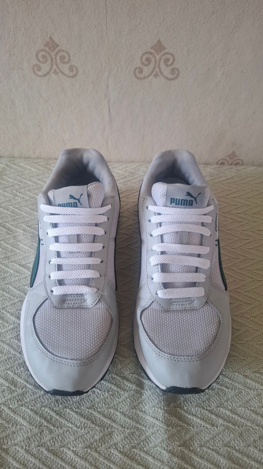 heren sportschoen puma, Puma, Ophalen of Verzenden, Zo goed als nieuw, Wit